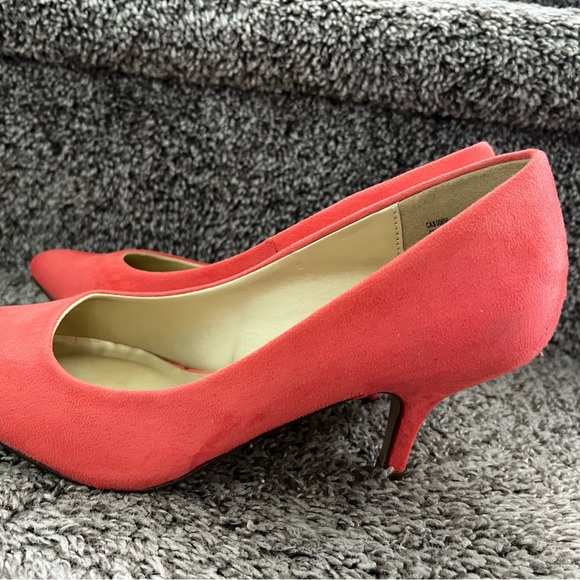 REITMANS SHOES EUC - Picture 2 of 5